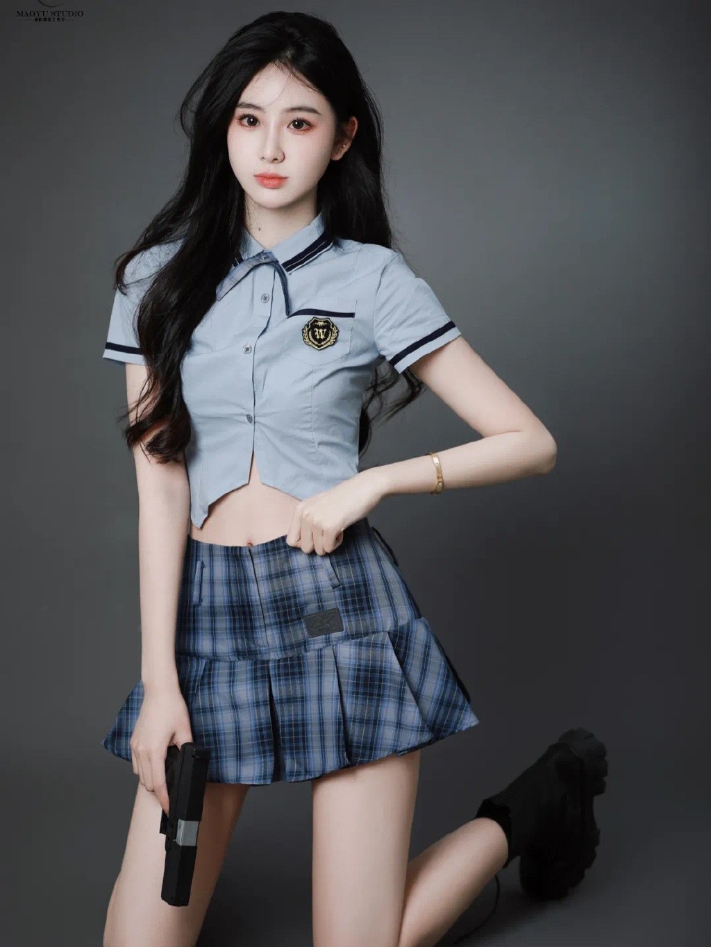 黑直长发漂亮美女小姐姐紧身制服 短裙 裙姿势很好看写真图片