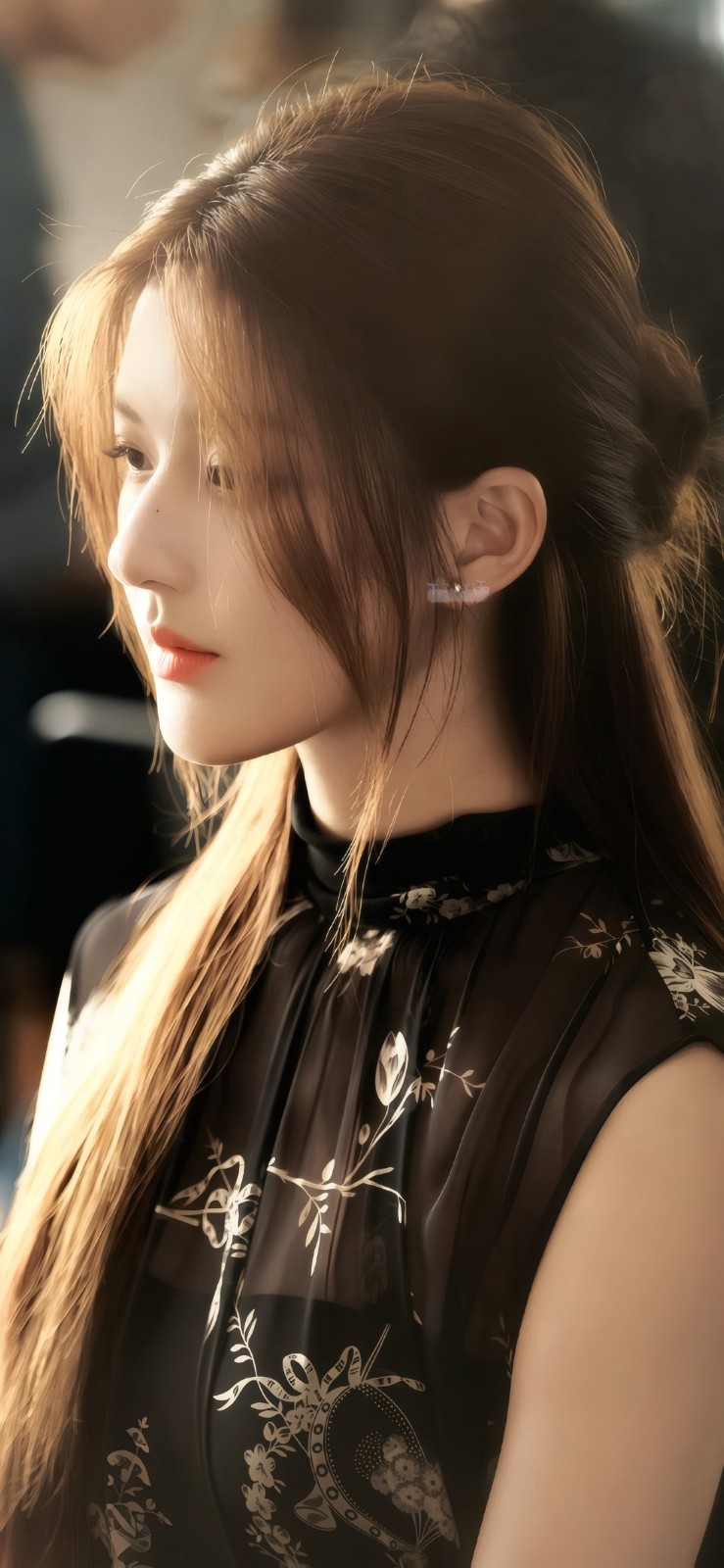 赵露思·露肩黑裙光影唯美 氛围感明星写真