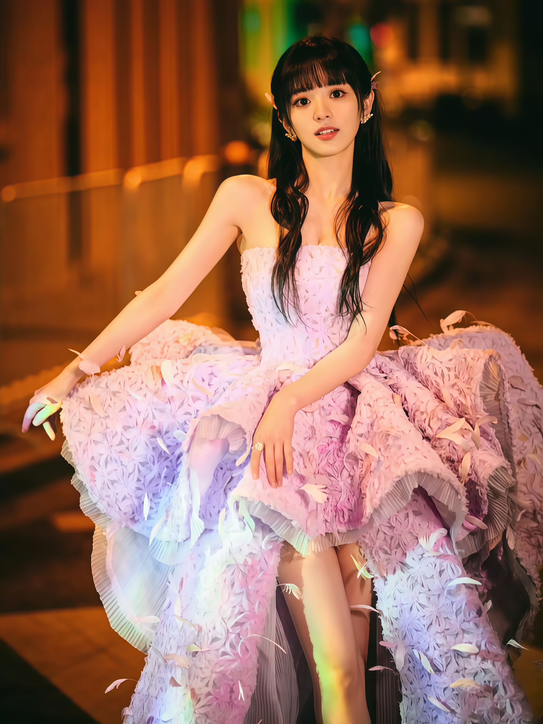 田曦薇的甜妹进化论：27岁穿出“甜雅”高阶感，这条街拍神裙暗藏3个心机！