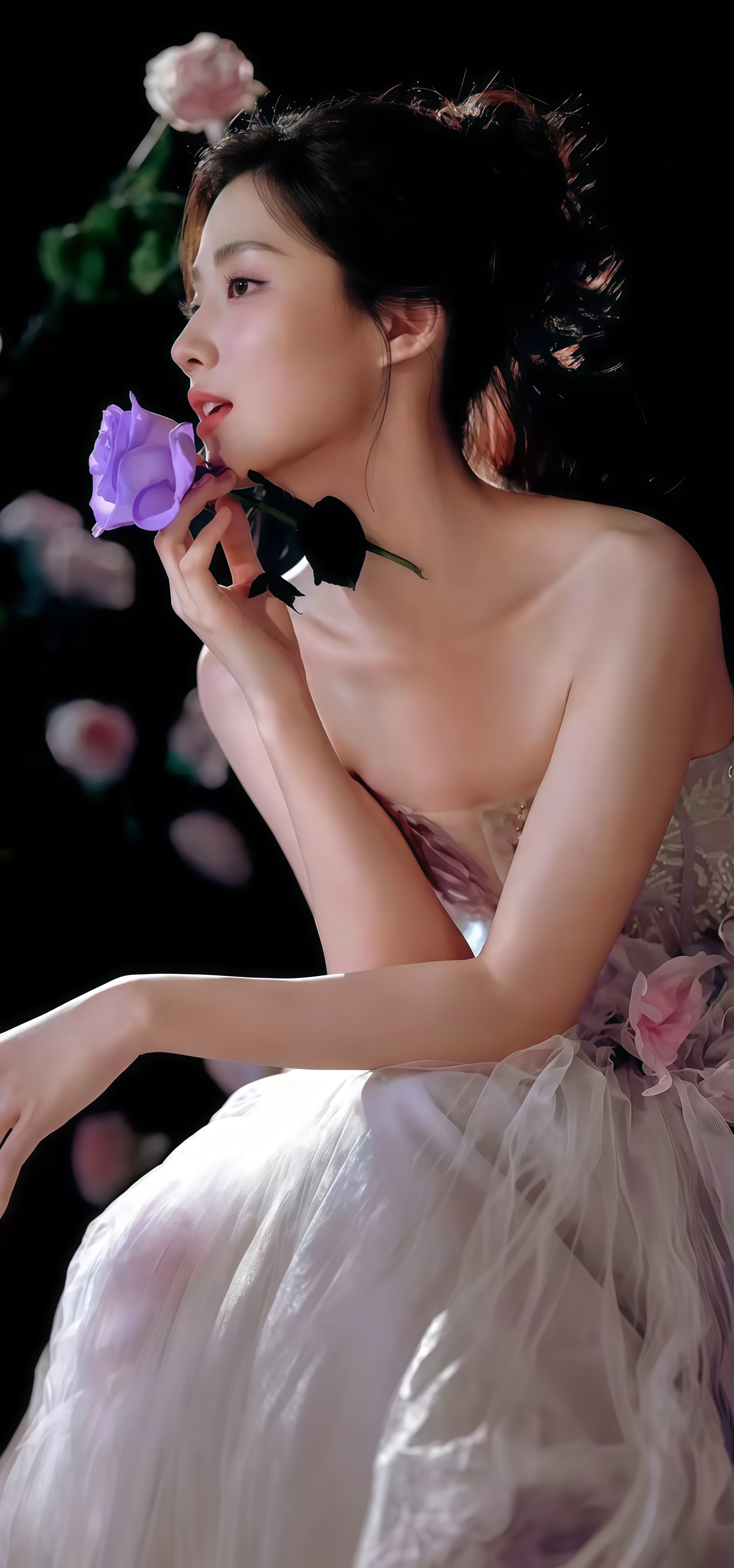 卢昱晓“花仙子”封神!解析薄纱繁花下的春日氛围感密码