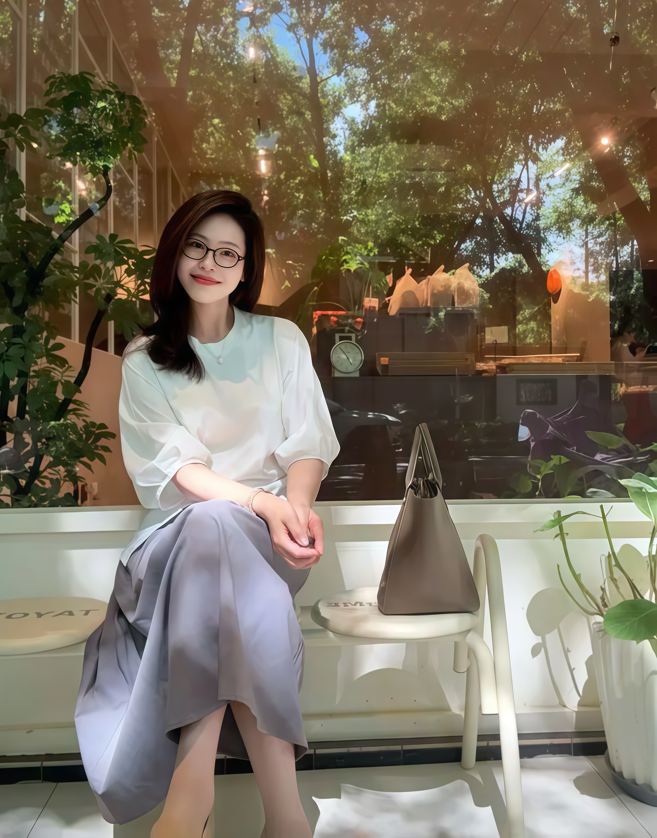 时尚无龄感：40+女性如何用穿搭打破年龄焦虑