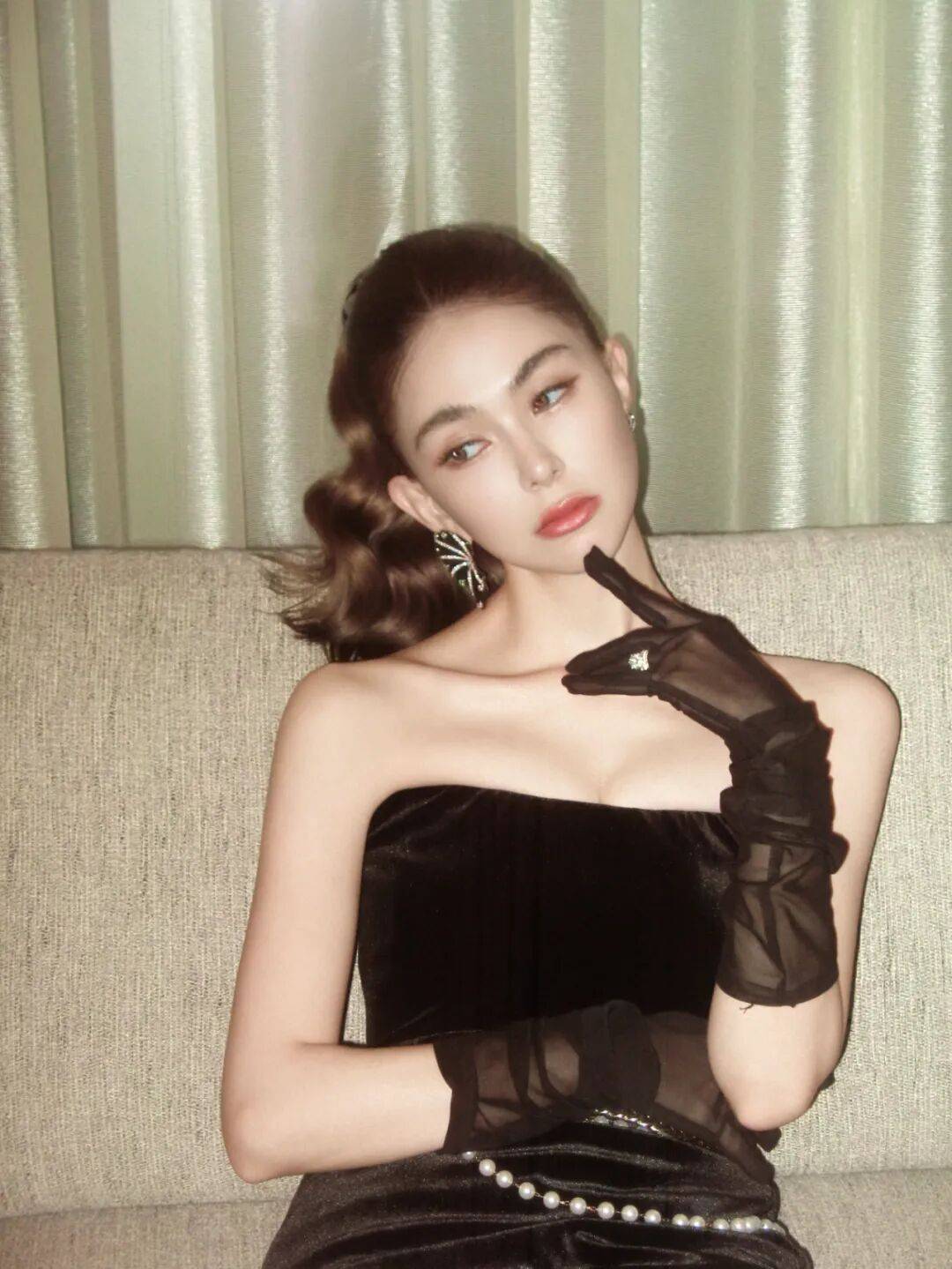 昆凌的复古风美照，她也太美了