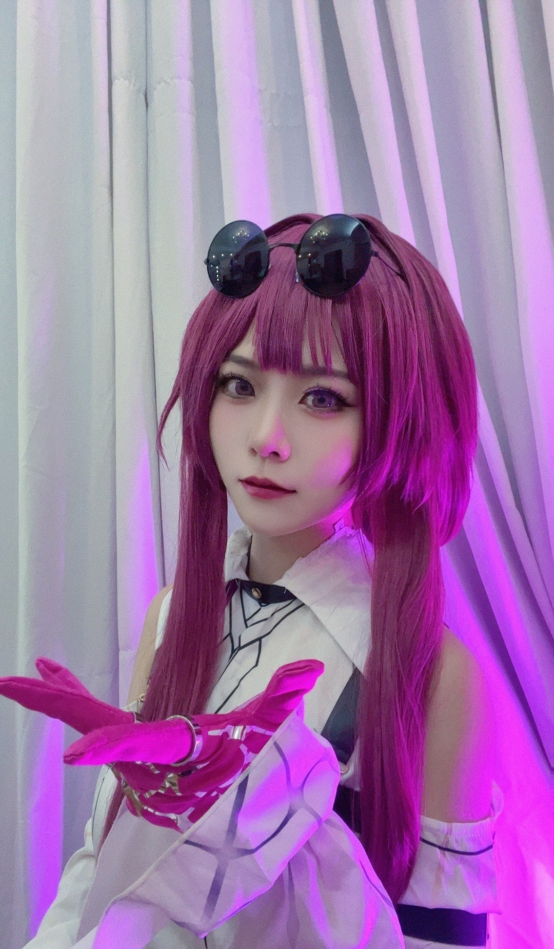 《崩坏:星穹铁道》卡芙卡cosplay 《崩坏:星穹铁道》卡芙卡cosplay