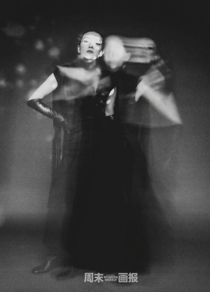 高圆圆这波光影大片，是把尚美珠宝焊在骨相里的优雅力量教科书