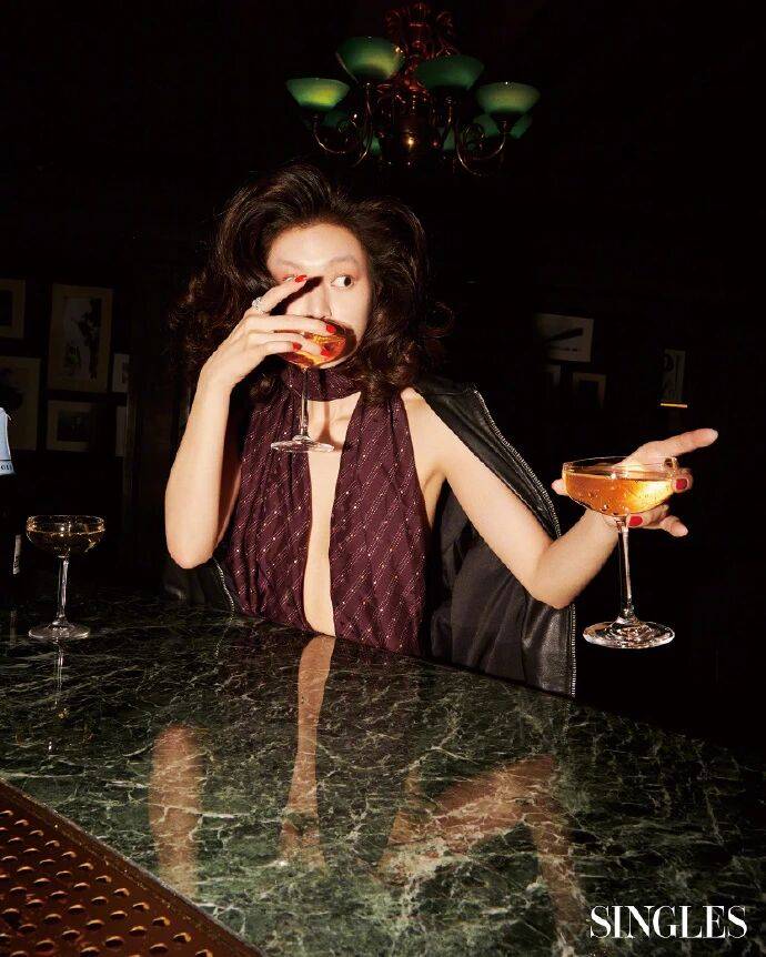 立花惠理的大片,把台前艳裹进幕后松 立花惠理的大片,把台前艳裹进幕后松