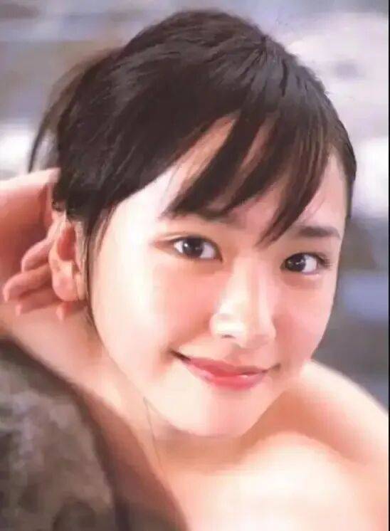 日本女星新垣结衣写真美爆了!雪肤娇嫩玉腿修长性感火辣 日本女星新垣结衣写真美爆了!雪肤娇嫩玉腿修长性感火辣