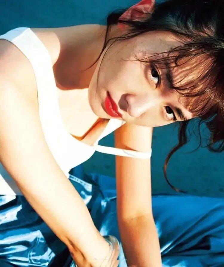 日本女星新垣结衣写真美爆了!雪肤娇嫩玉腿修长性感火辣 日本女星新垣结衣写真美爆了!雪肤娇嫩玉腿修长性感火辣