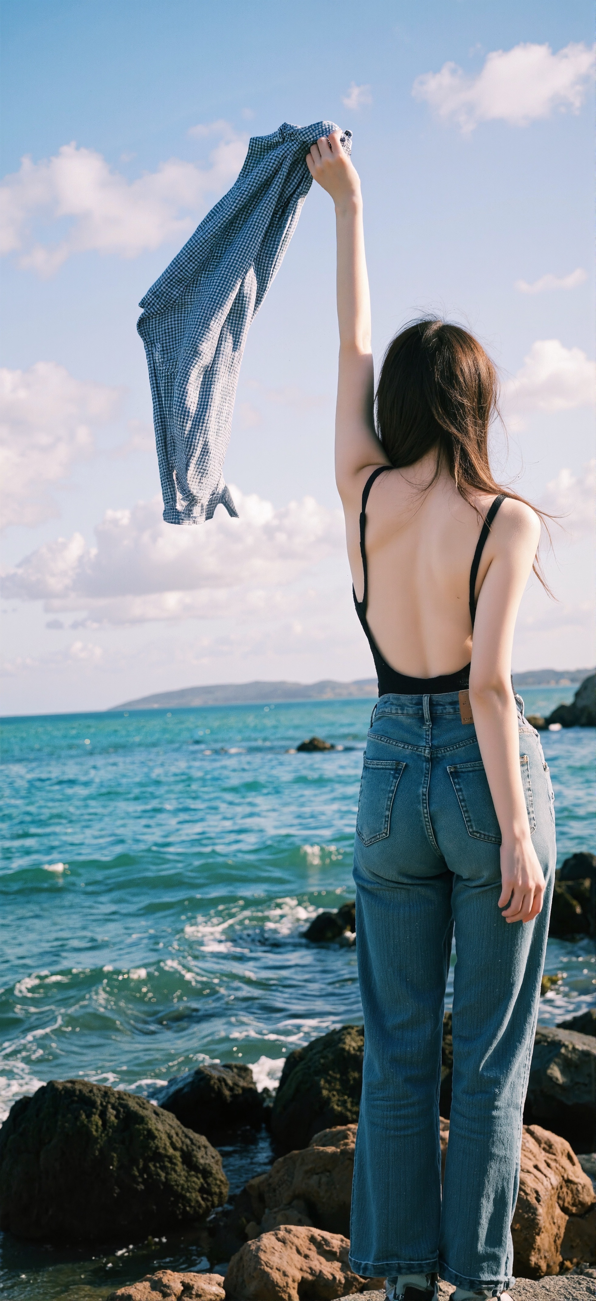 牛仔露背装女生背影·地毯场景清新风 性感女生美背写真 牛仔露背装女生背影·地毯场景清新风 性感女生美背写真