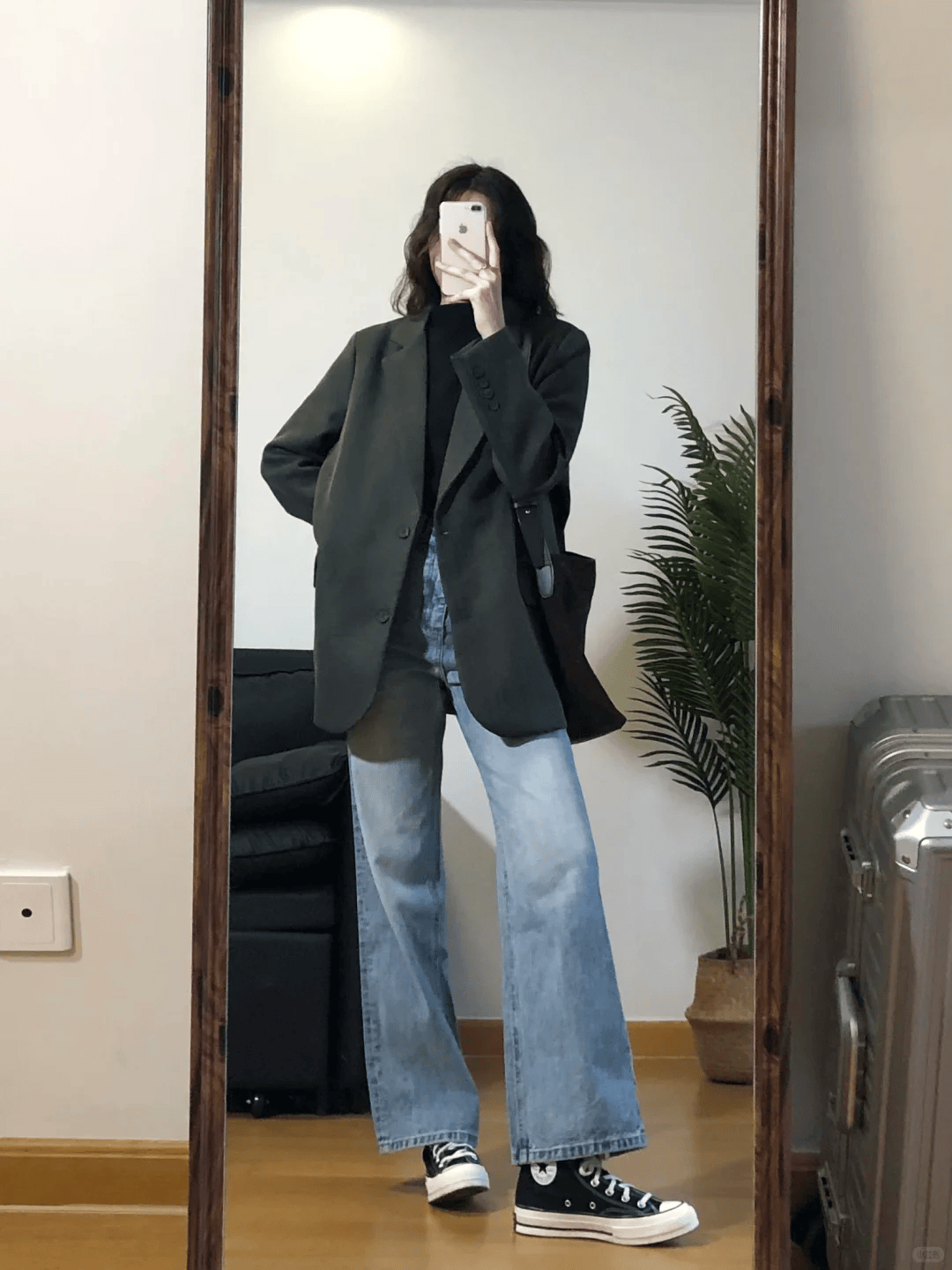 “幂式穿搭”太好看了！4个万能组合拯救衣橱，轻松变身街拍达人