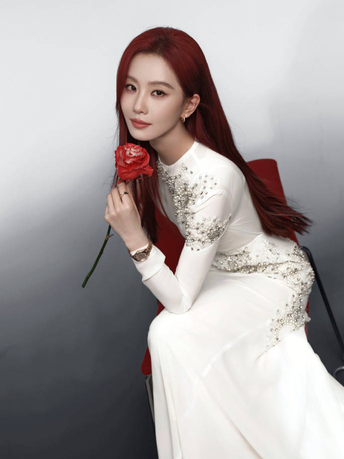 45岁张柏芝脸是真的权威，驾驭起珍珠是真贵气！