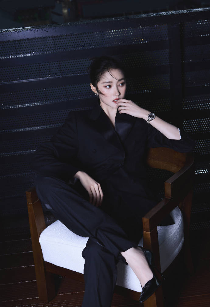 45岁张柏芝脸是真的权威，驾驭起珍珠是真贵气！