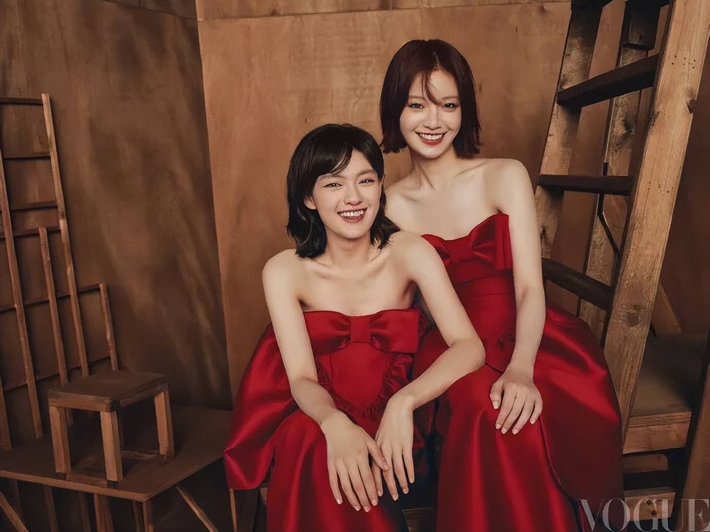 《VOGUE》金九封面！刘亦菲C位杨幂热巴排位争议大