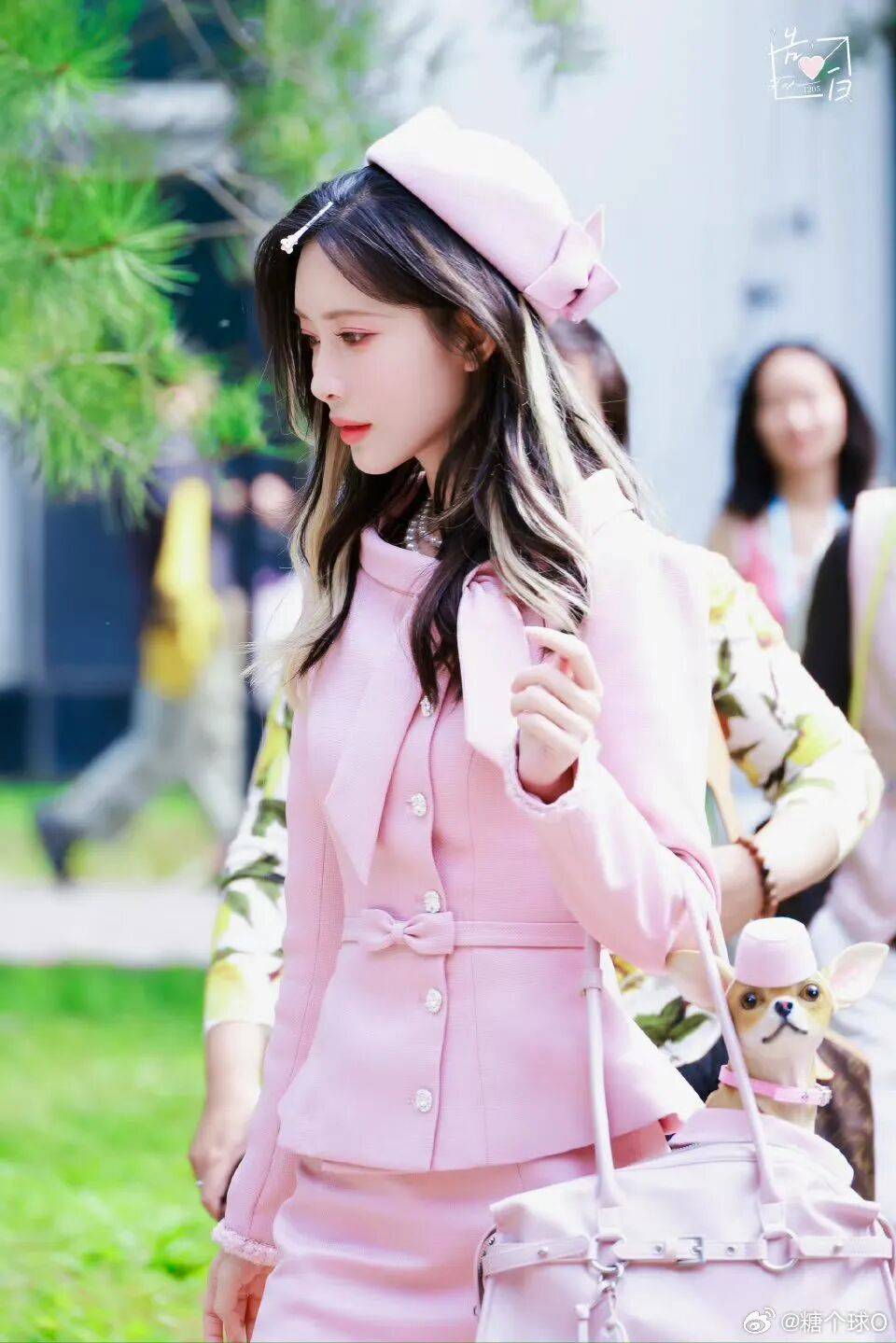 孟子义cos律政俏佳人美爆了!被赞破次元真人芭比 孟子义cos律政俏佳人美爆了!被赞破次元真人芭比