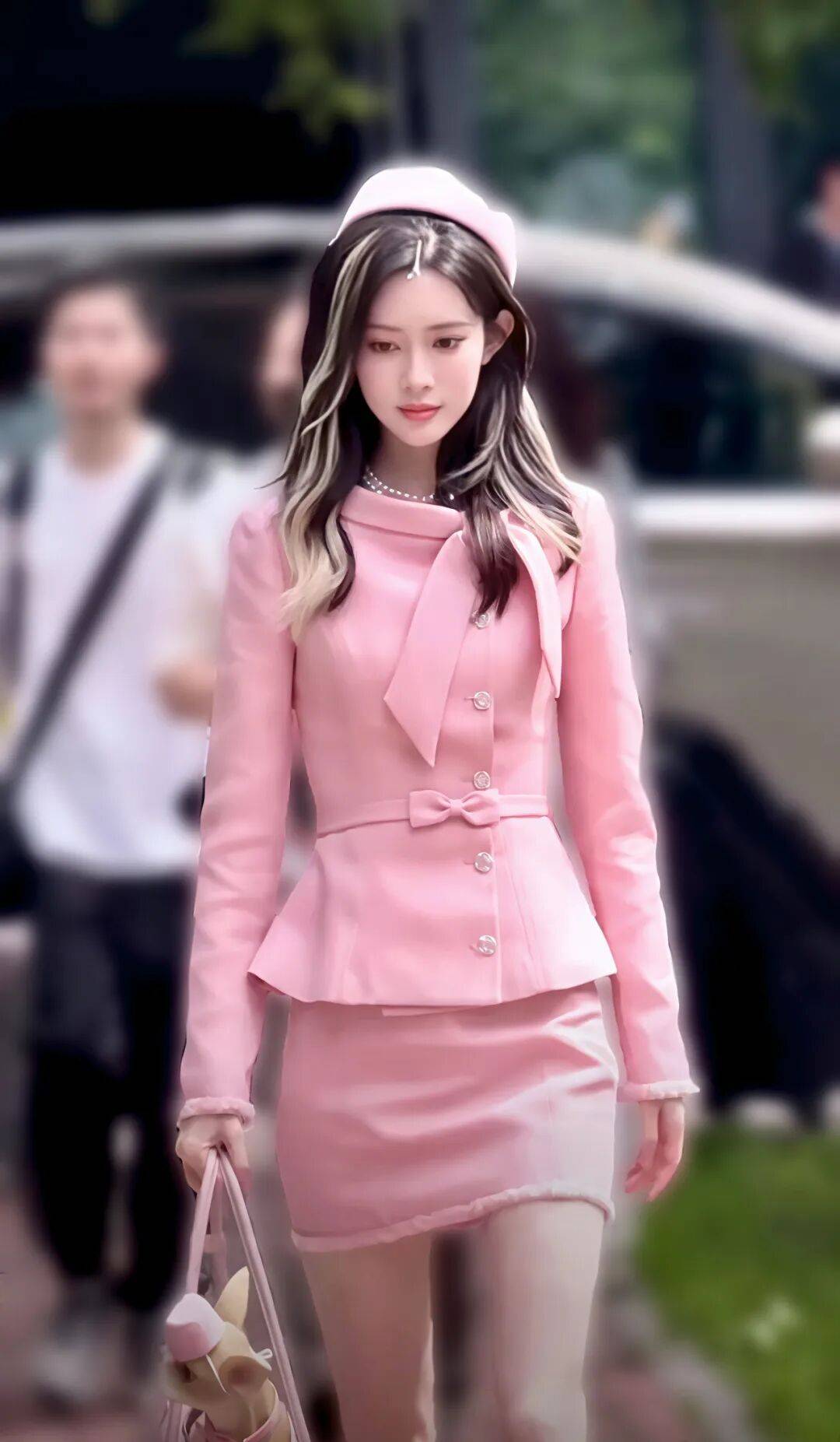 孟子义cos律政俏佳人美爆了!被赞破次元真人芭比 孟子义cos律政俏佳人美爆了!被赞破次元真人芭比