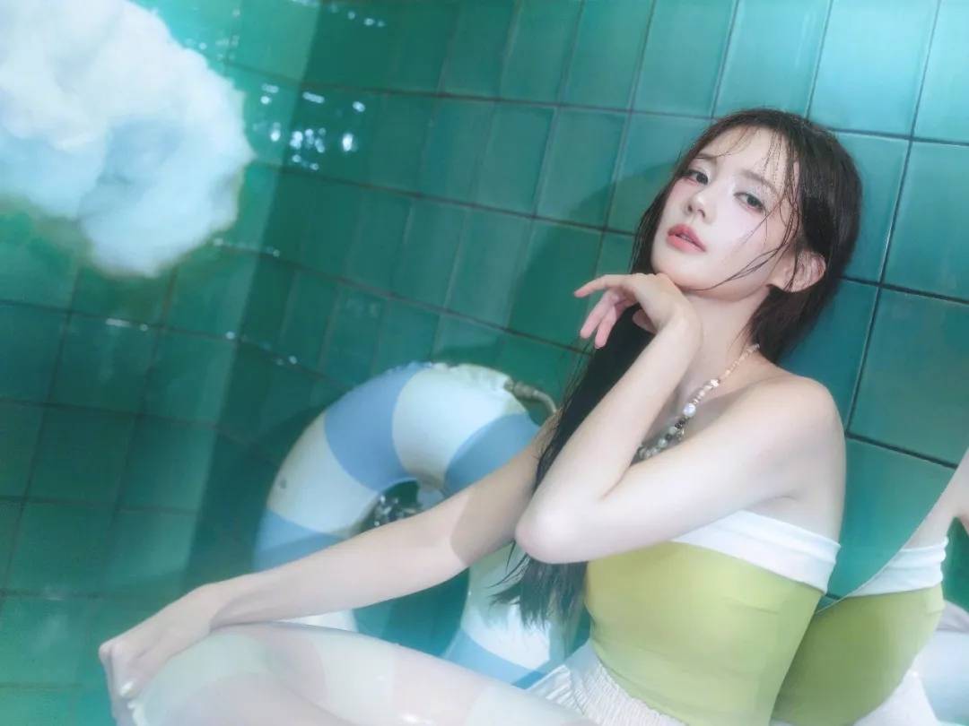 李一桐的浴室写真大片,纯欲俏皮太可爱 李一桐的浴室写真大片,纯欲俏皮太可爱