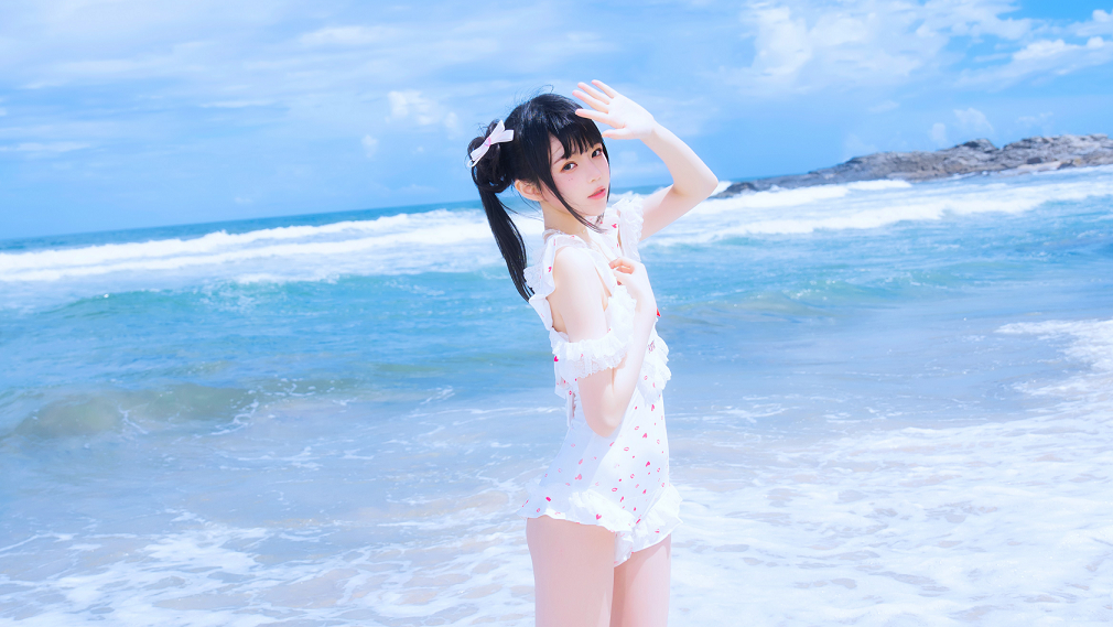 5k美女壁纸｜海边背景图片 - 青春靓影-达人圈壁纸