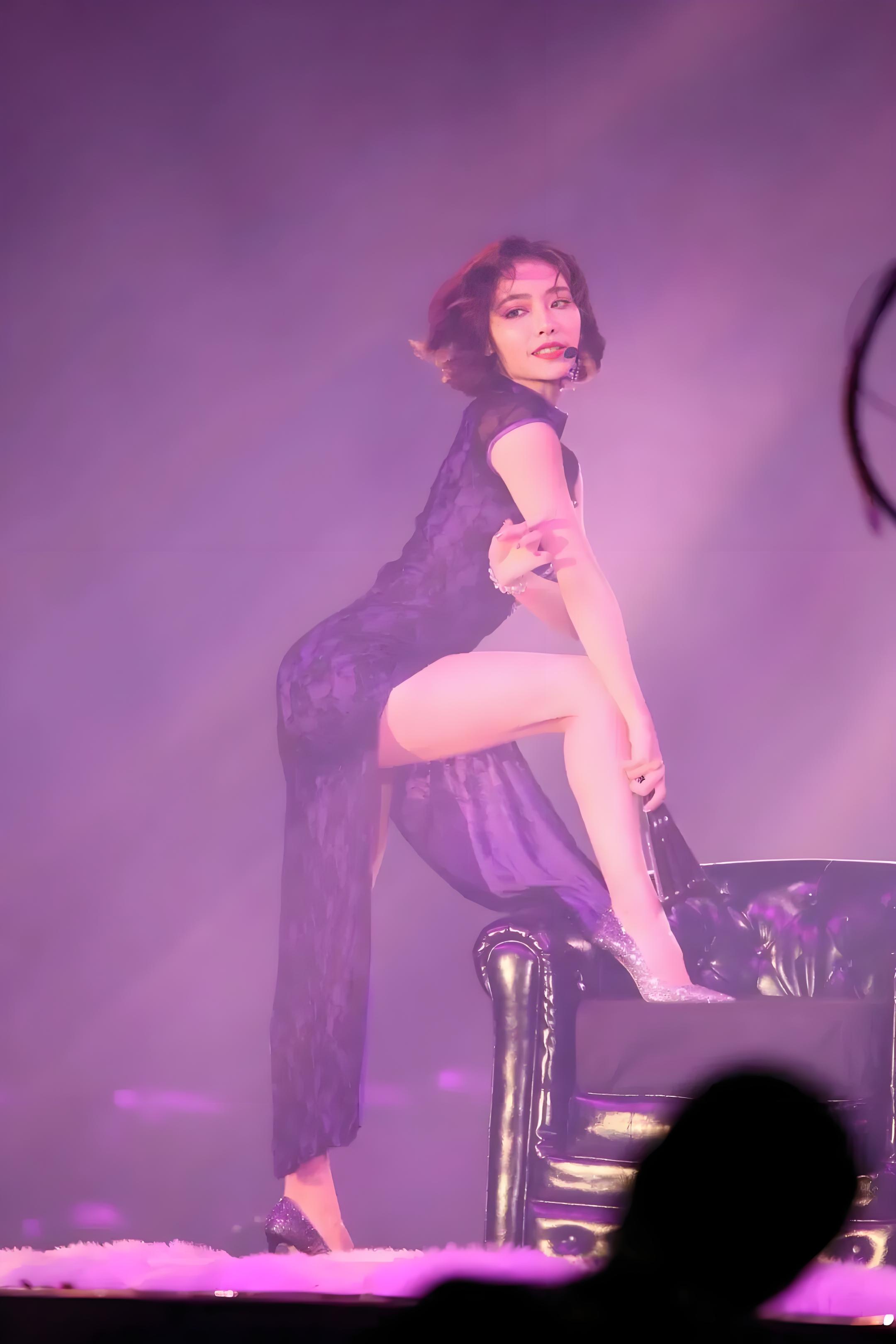 旗袍女神许佳琪曲线尽显，她这身材谁看了都叫绝！