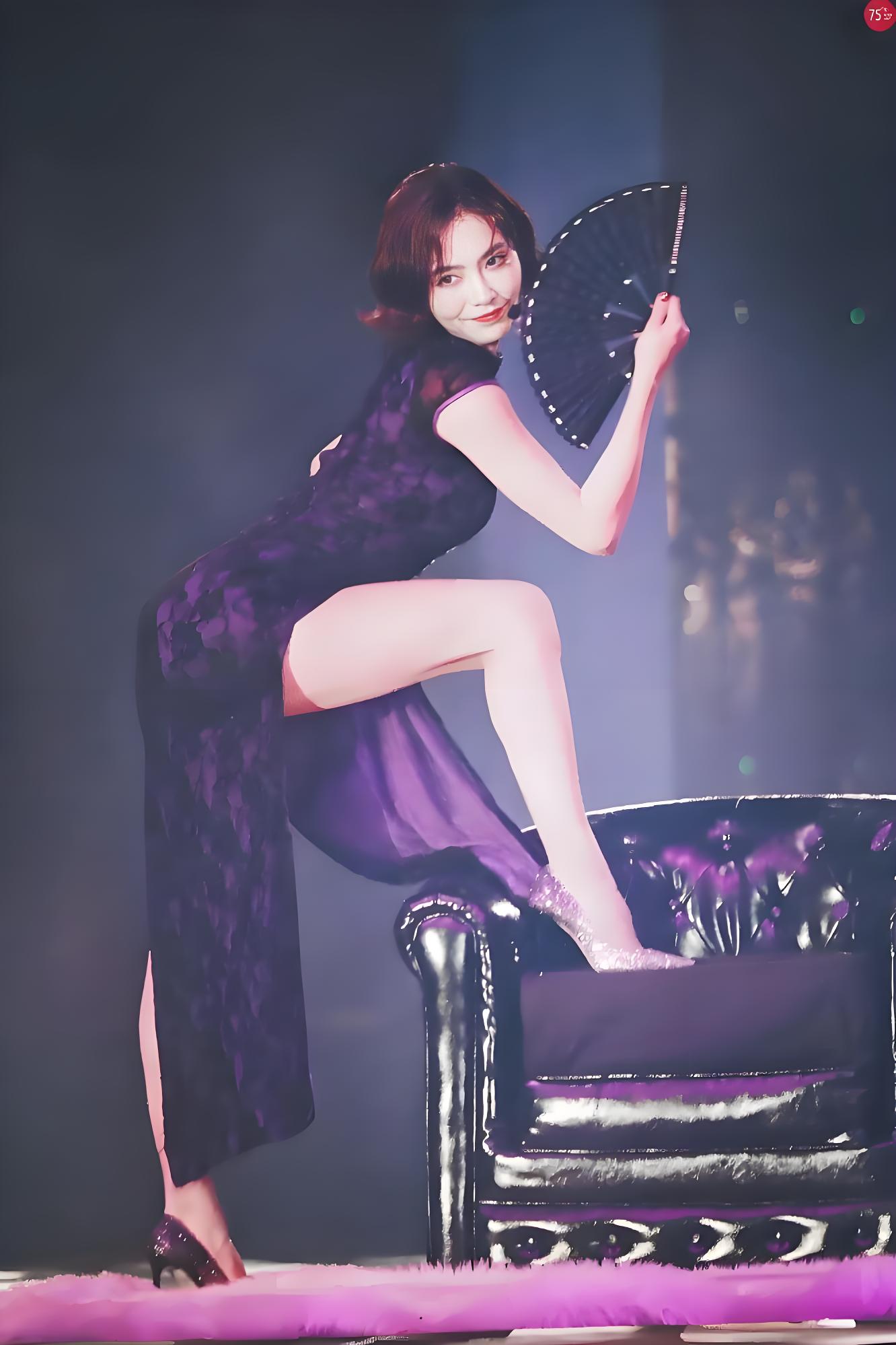 旗袍女神许佳琪曲线尽显，她这身材谁看了都叫绝！