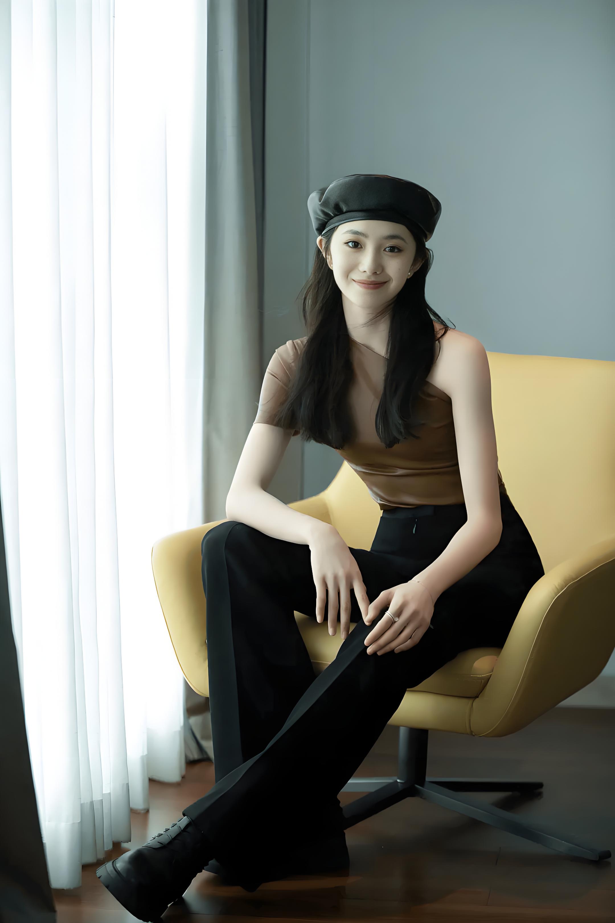 刘浩存:美到窒息的”清冷”千金 刘浩存:美到窒息的”清冷”千金