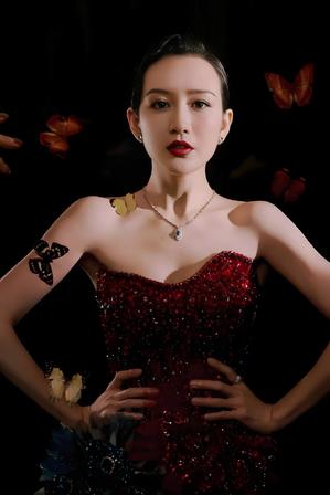 王鸥:复古名伶,蝴蝶梦境中的绝代风华!