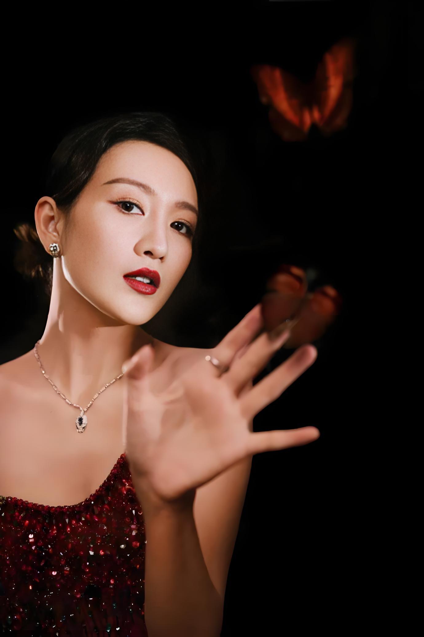 王鸥:复古名伶,蝴蝶梦境中的绝代风华! 王鸥:复古名伶,蝴蝶梦境中的绝代风华!