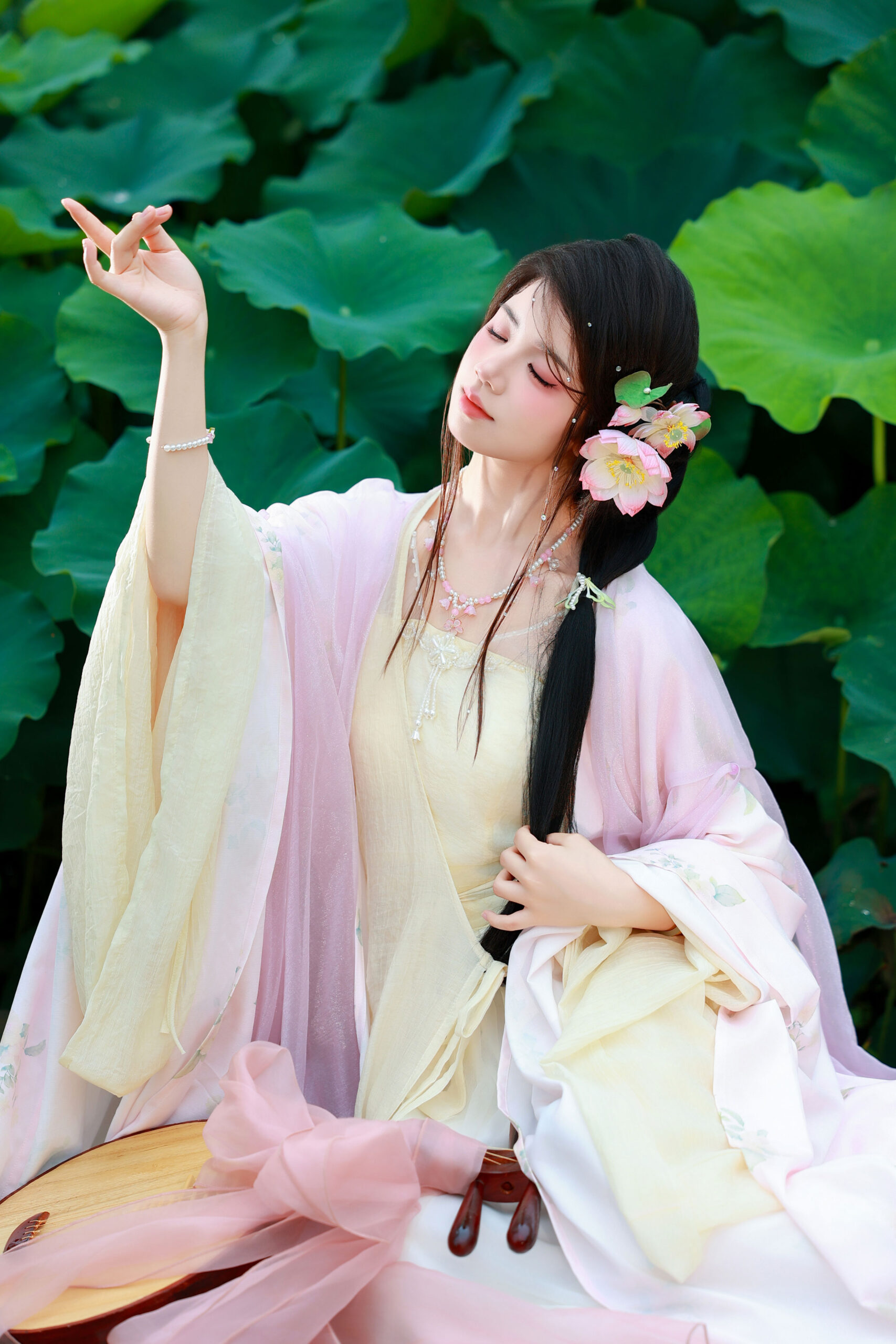 蕊花中-达人圈茶社