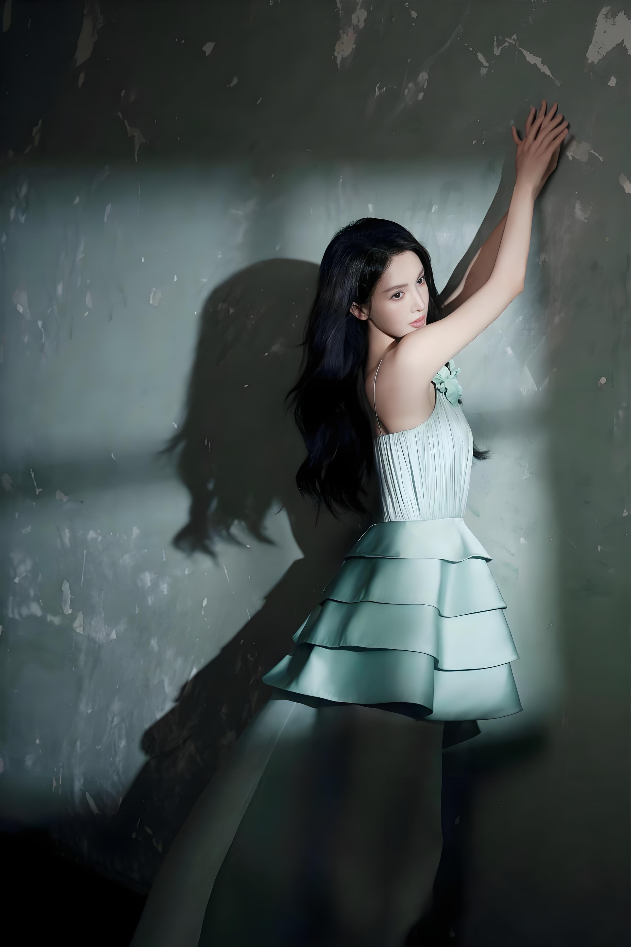 金晨穿薄荷绿礼裙超显气质,又瘦又好看 金晨穿薄荷绿礼裙超显气质,又瘦又好看