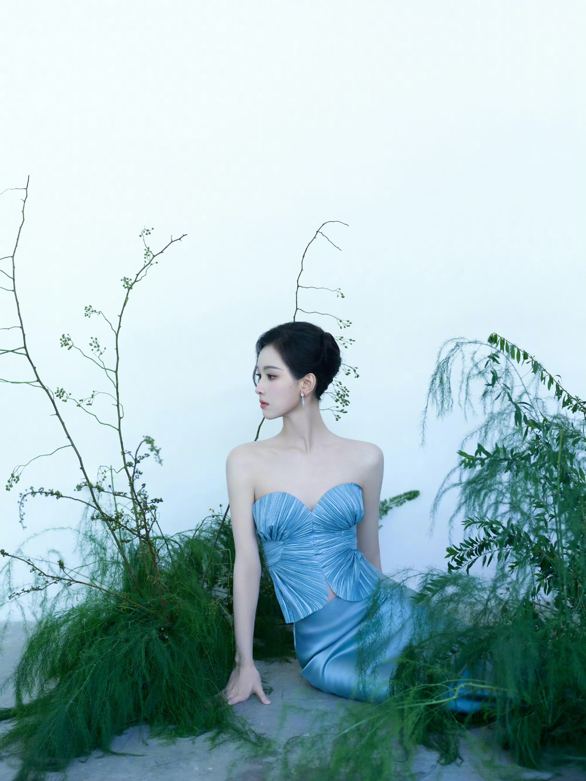 陈都灵 x Cult gaia时尚穿搭