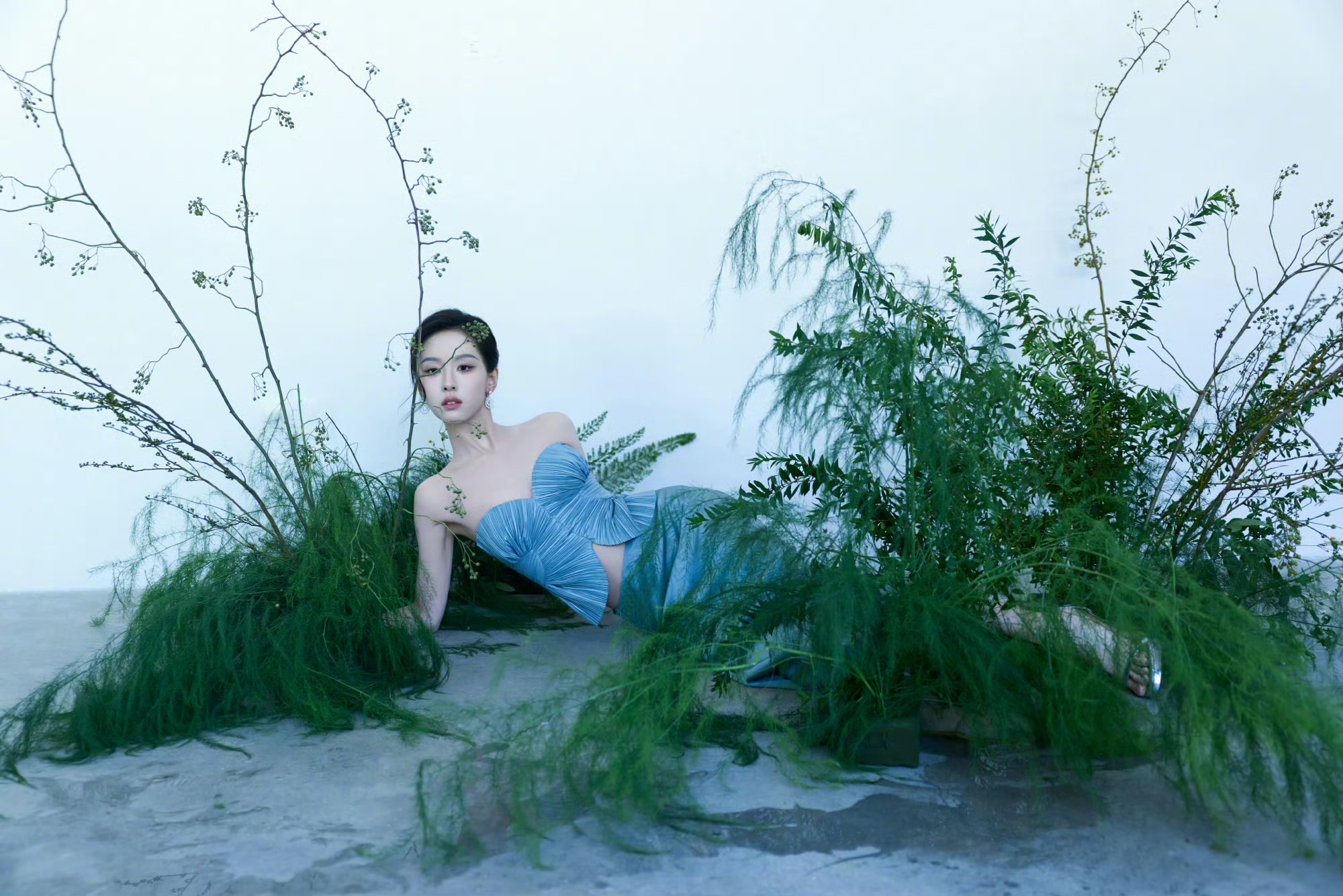 陈都灵 x Cult gaia时尚穿搭