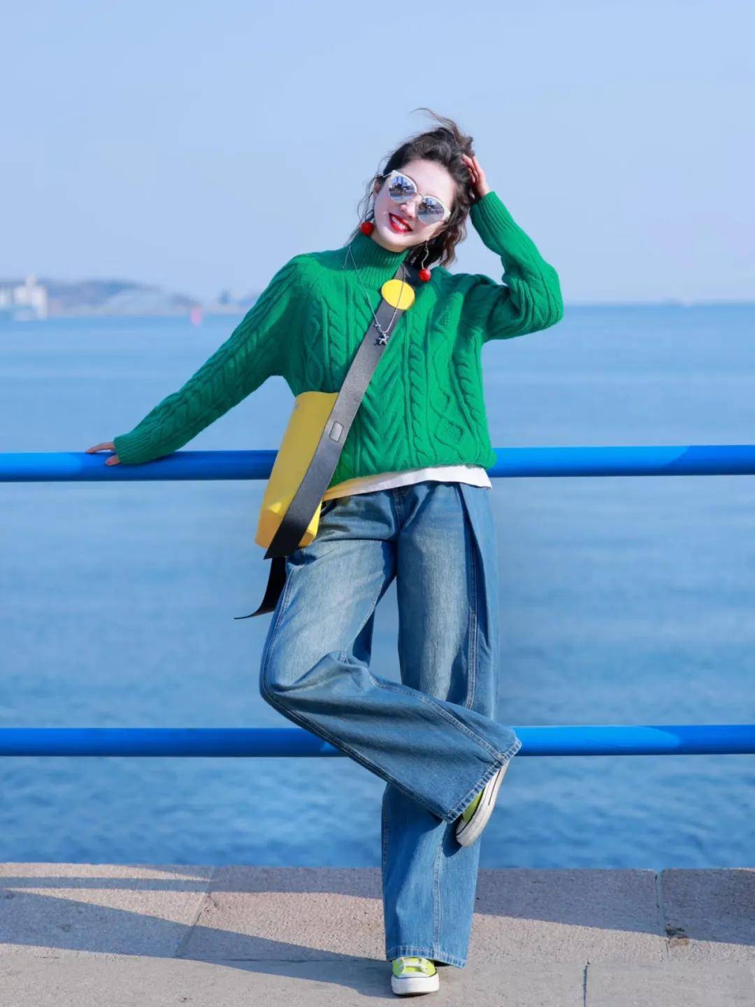 今年冬天最减龄的6组配色穿搭，显白又高级