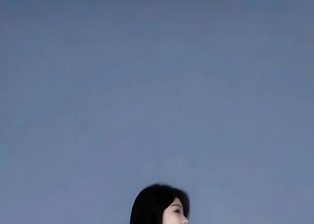 元气女生·红蝴蝶结+白猫 唯美清新户外写真 高赞女生照套图