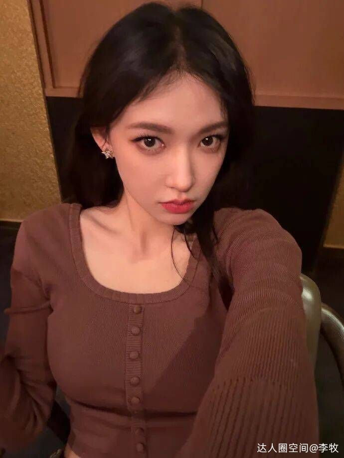 程潇素颜皮肤状态绝佳!雪肤干净剔透身材火辣美若天仙 程潇素颜皮肤状态绝佳!雪肤干净剔透身材火辣美若天仙