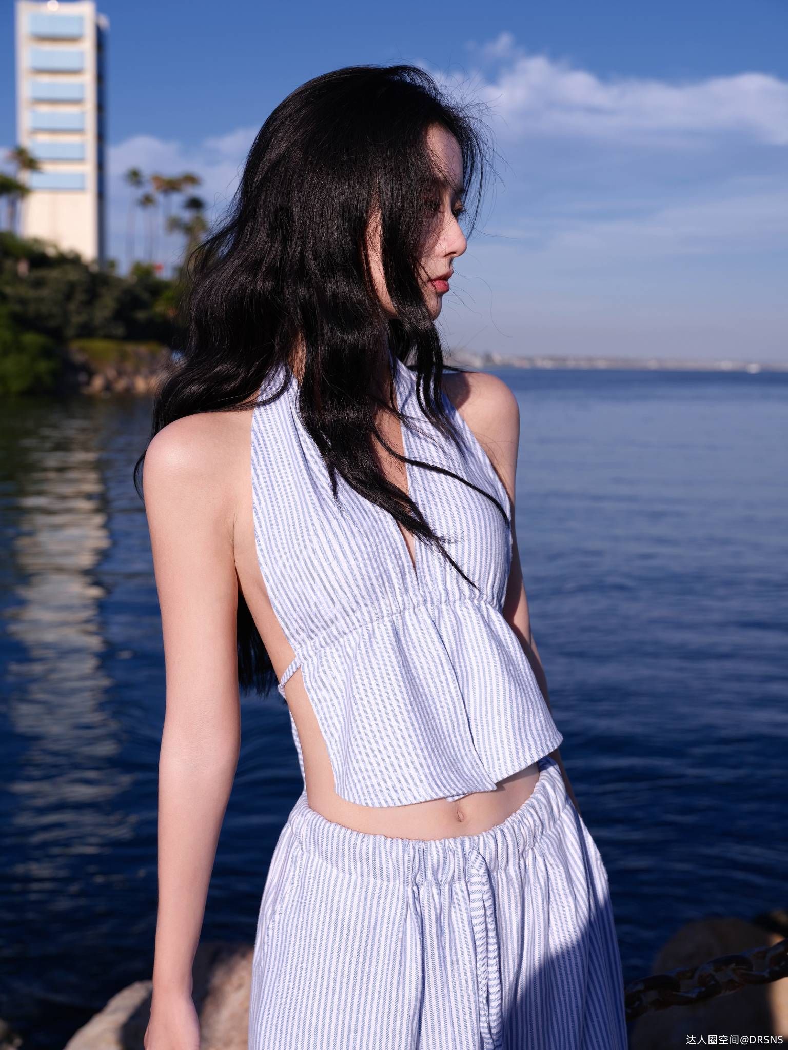 海边美女，美女包上恩