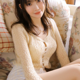 性感丰满爱笑的美女私